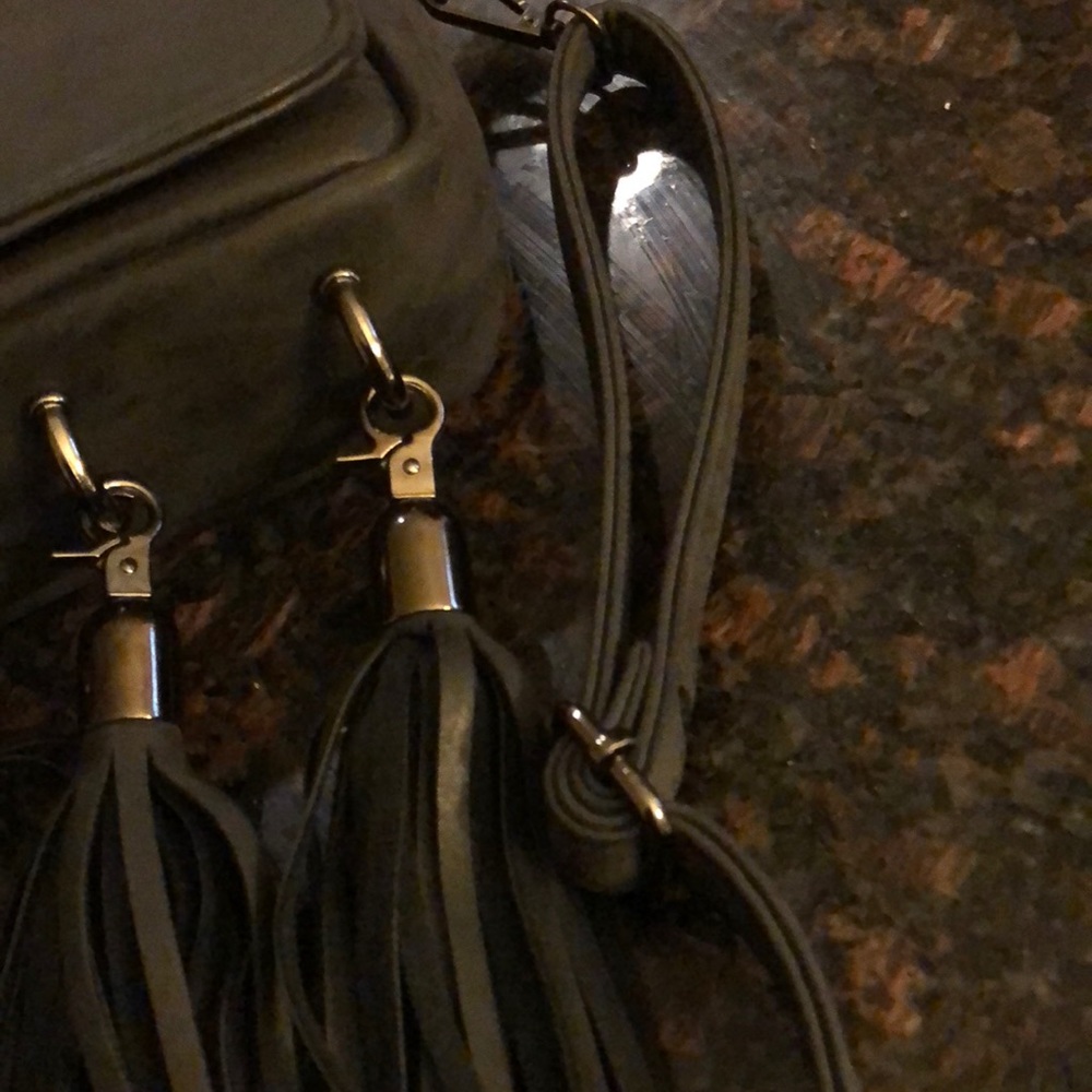 🖤Trendy Tassel Leather Bag🖤 - Picture 11 of 16